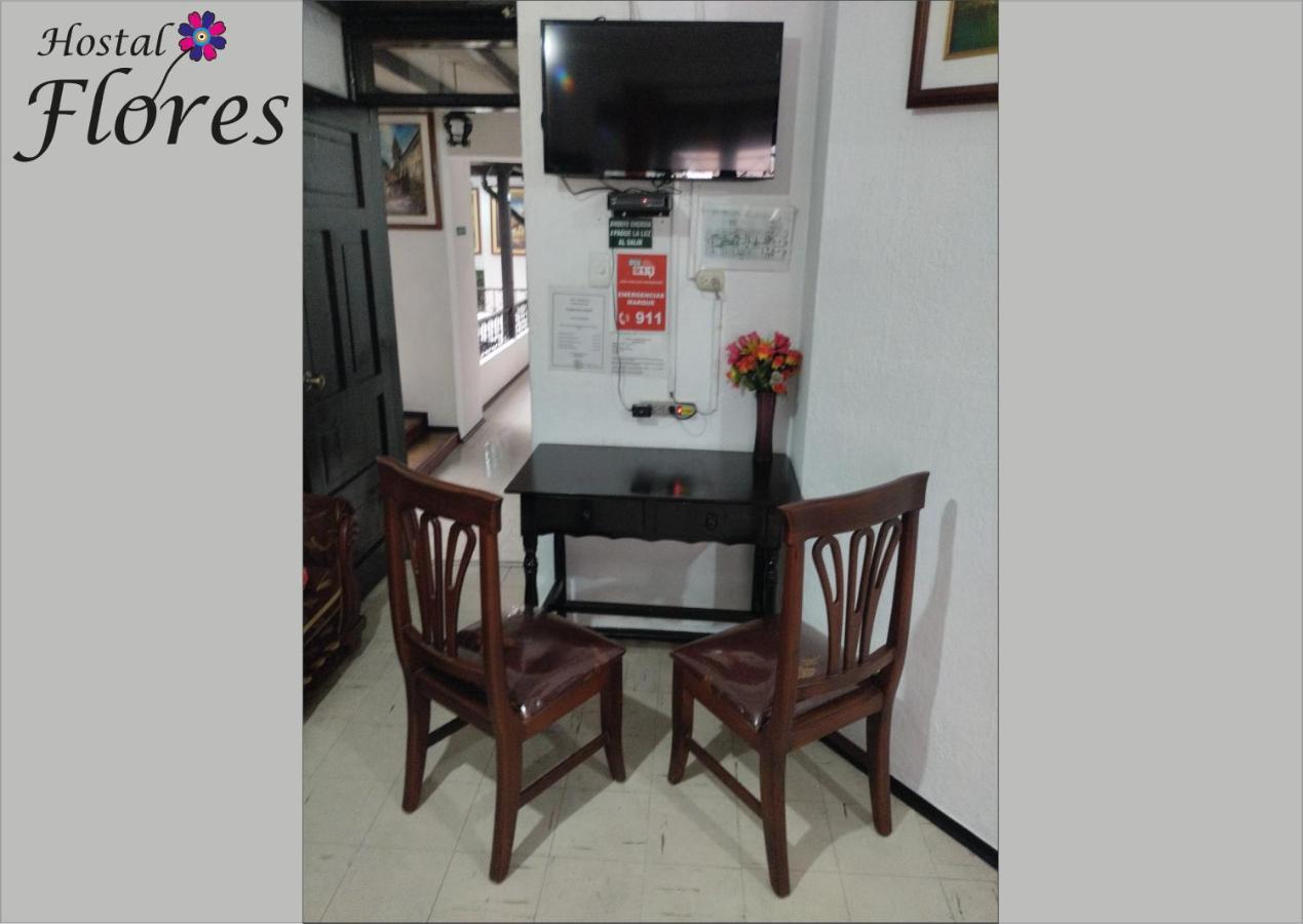 Hostal Flores Кито Екстериор снимка