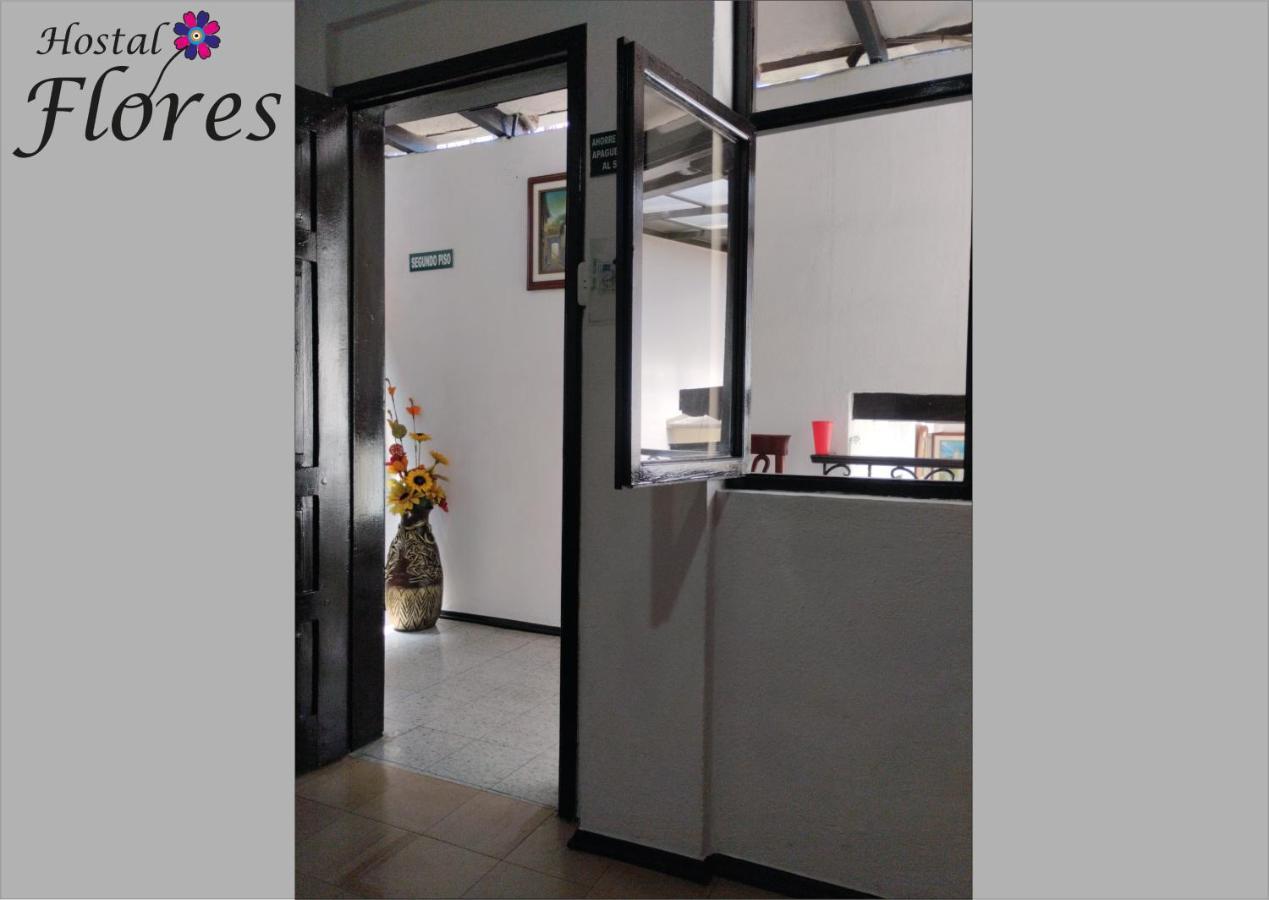 Hostal Flores Кито Екстериор снимка