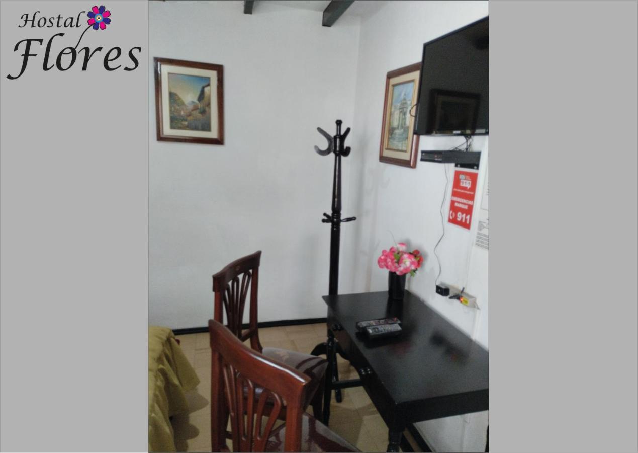 Hostal Flores Кито Екстериор снимка